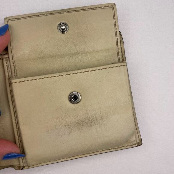 Gucci Ivory Monogram Leather Bifold Wallet - Picture 6 of 12